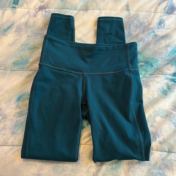 Athleta Pants - Athleta leggings